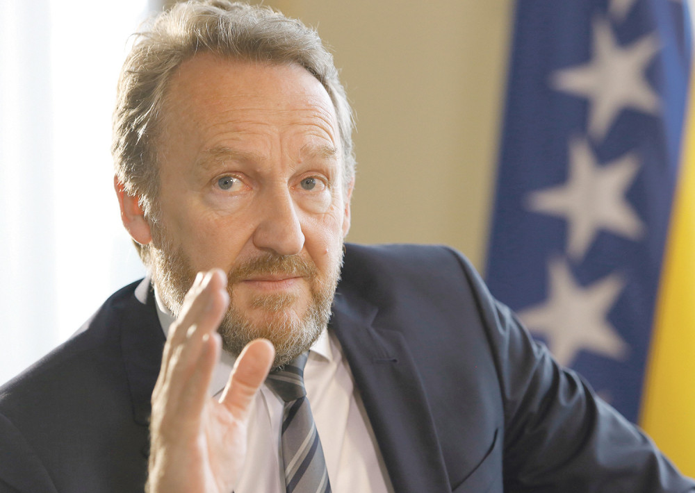 Dodik je kao Bosanac iz vica!