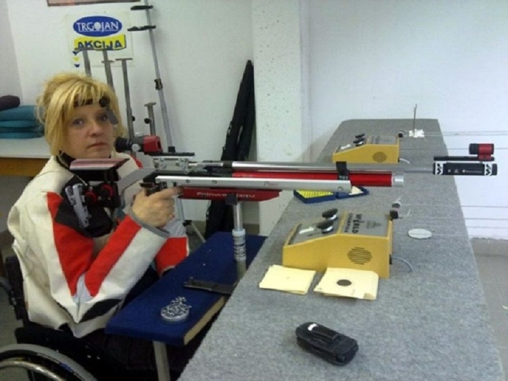 Ljubomorni dečko pucao u nju, ona upucala zlato u Riju!