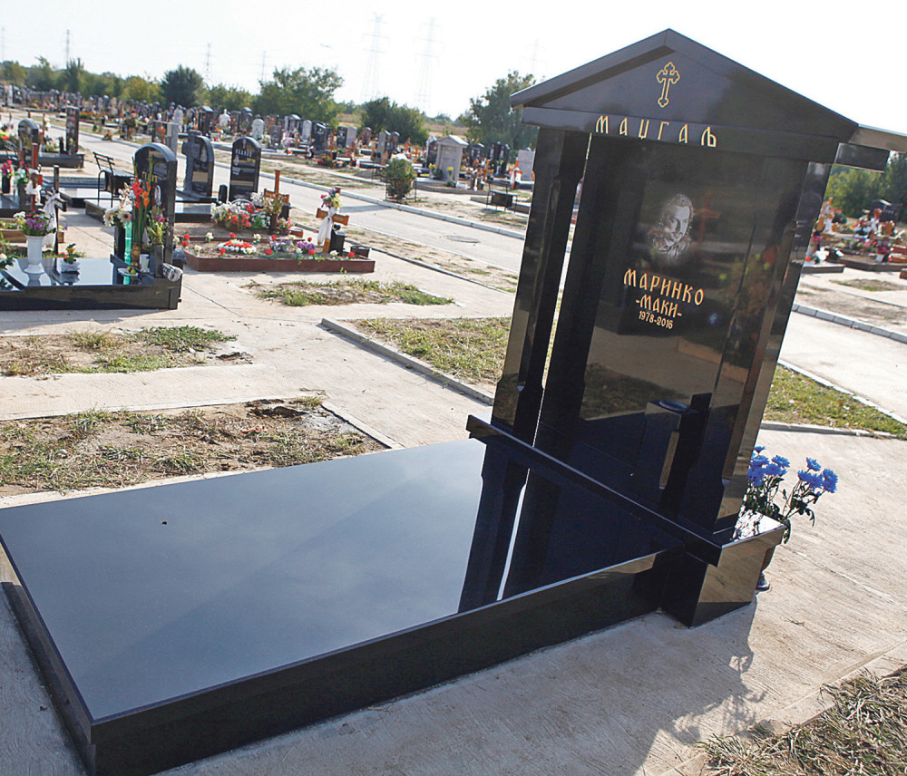 Roditelji Madžgalju sagradili večnu kuću