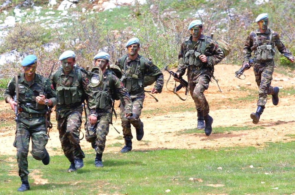 Albanija šalje vojsku na Kosovo