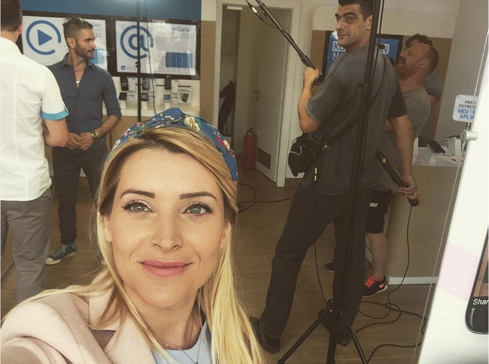 Svi bruje o razvodu Anđelke Prpić: U trenerci i bez šminke pobegla iz Beograda (FOTO)