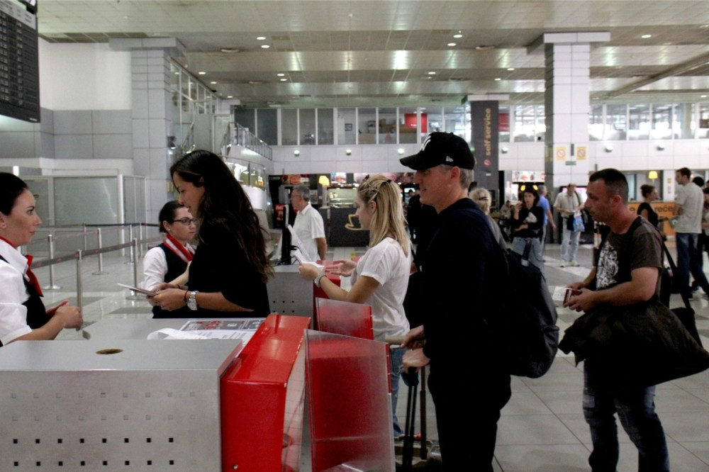 Ana i Švajni odleteli iz Beograda (FOTO + VIDEO)