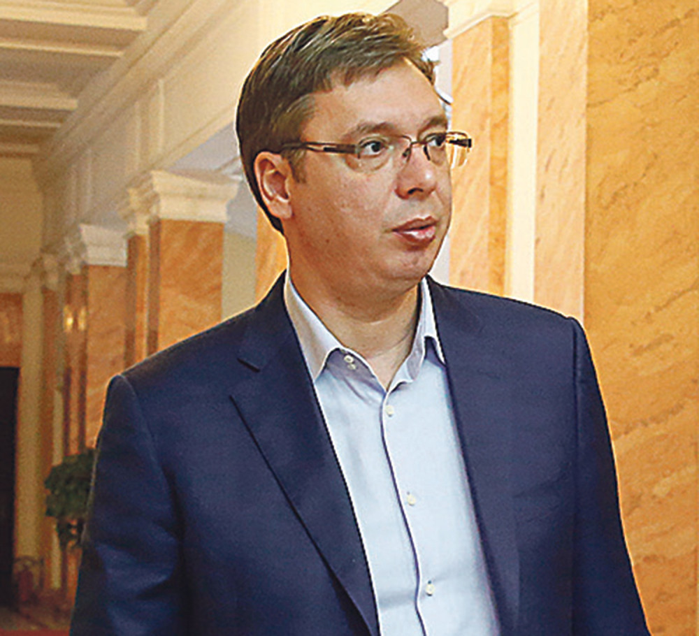 Vučić postavlja kamen temeljac za "Teklas"