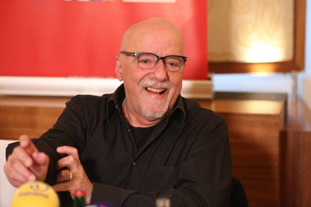 Koeljo bi da piše knjigu o Karadžiću!