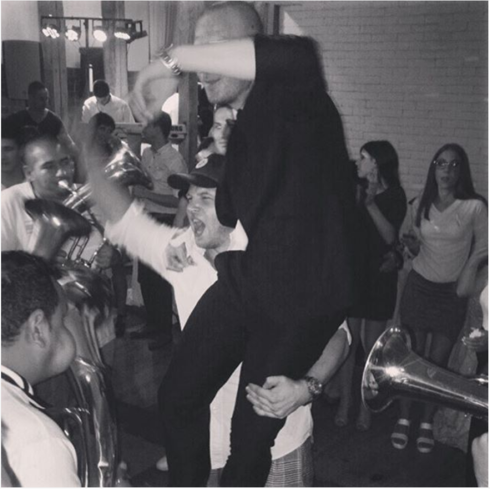 Bivši farmer oženio brata