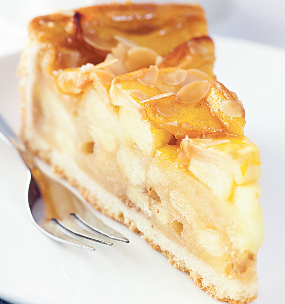 Torta sa jabukama i musom od vanile, preukusna jesenja poslastica koja osvaja i mirisom i ukusom!