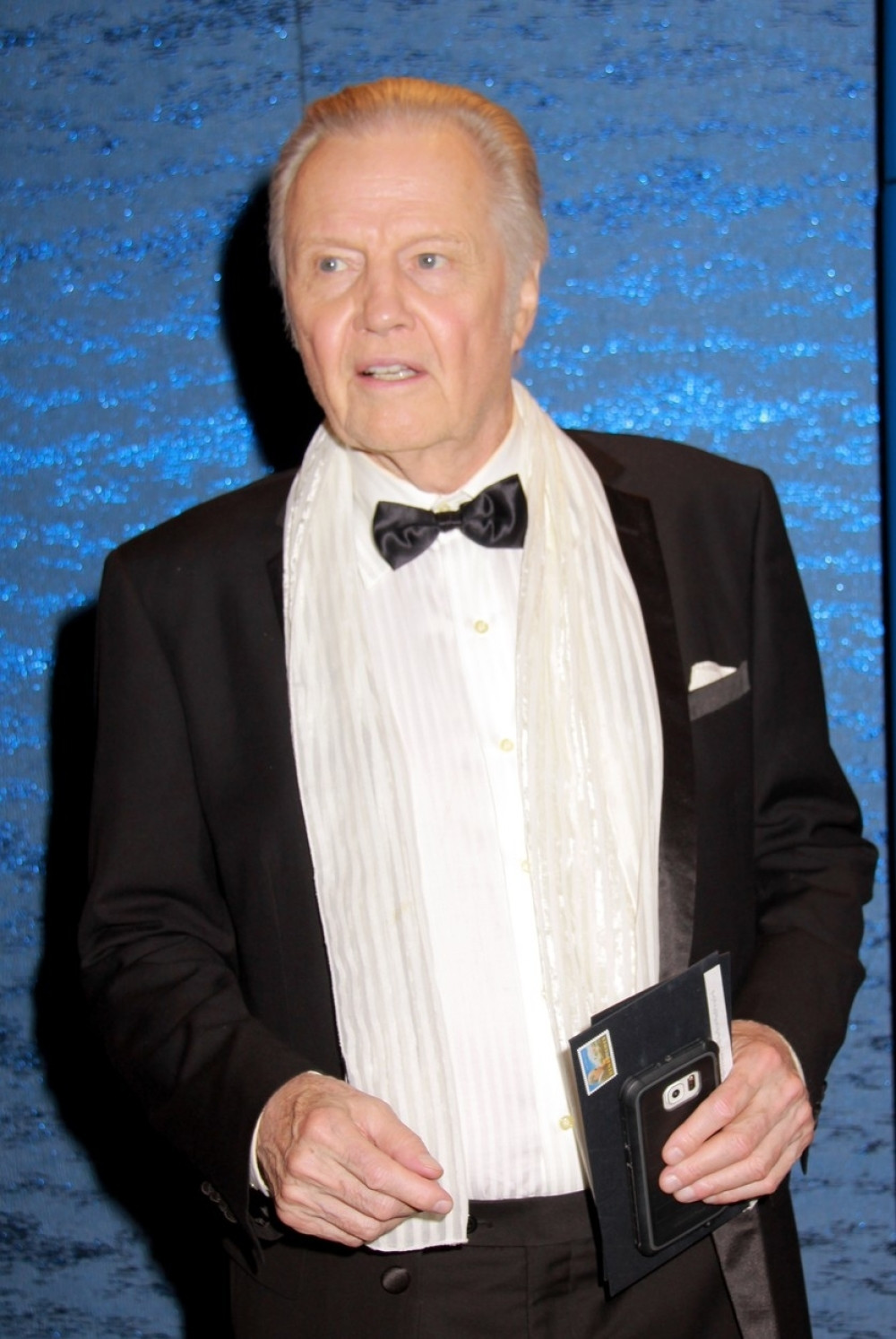 Oglasio se otac Anđeline Džoli