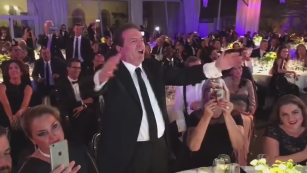 Cela dinastija Karić na slavlju kod Đokovića (VIDEO)