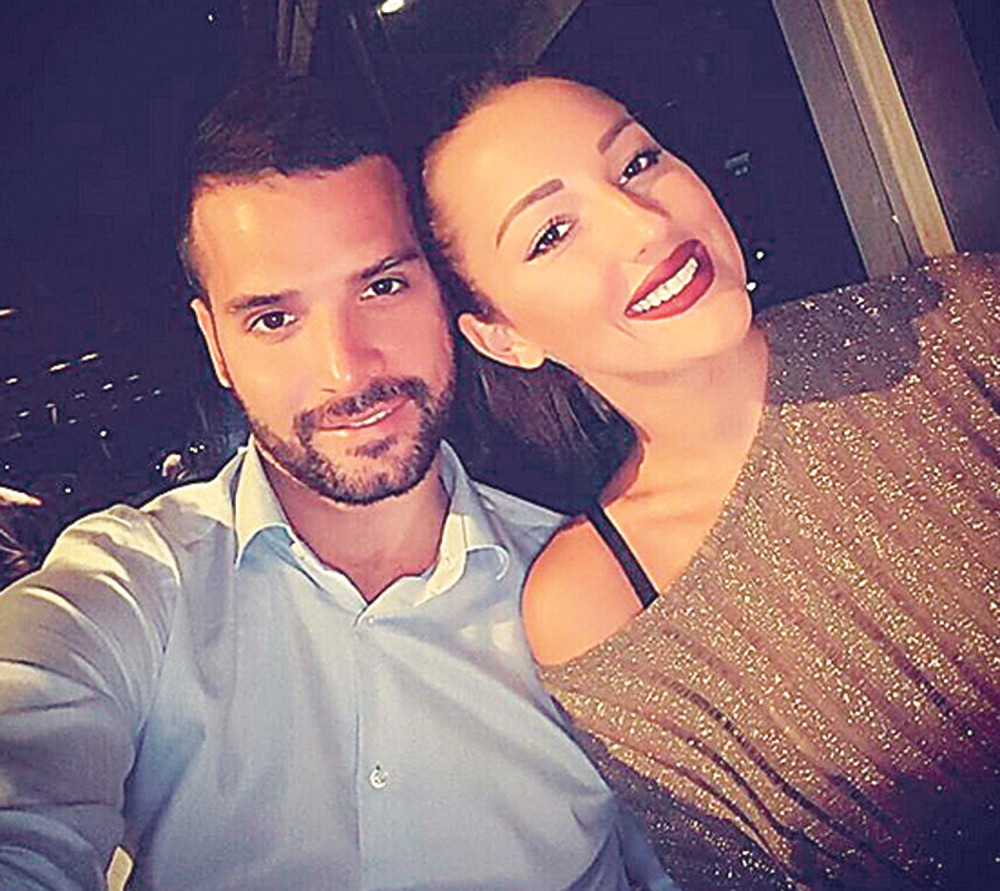 Zavirite u dom Prijovićke i Filipa: Bajkovita dekoracija za praznike oduzima dah (FOTO)