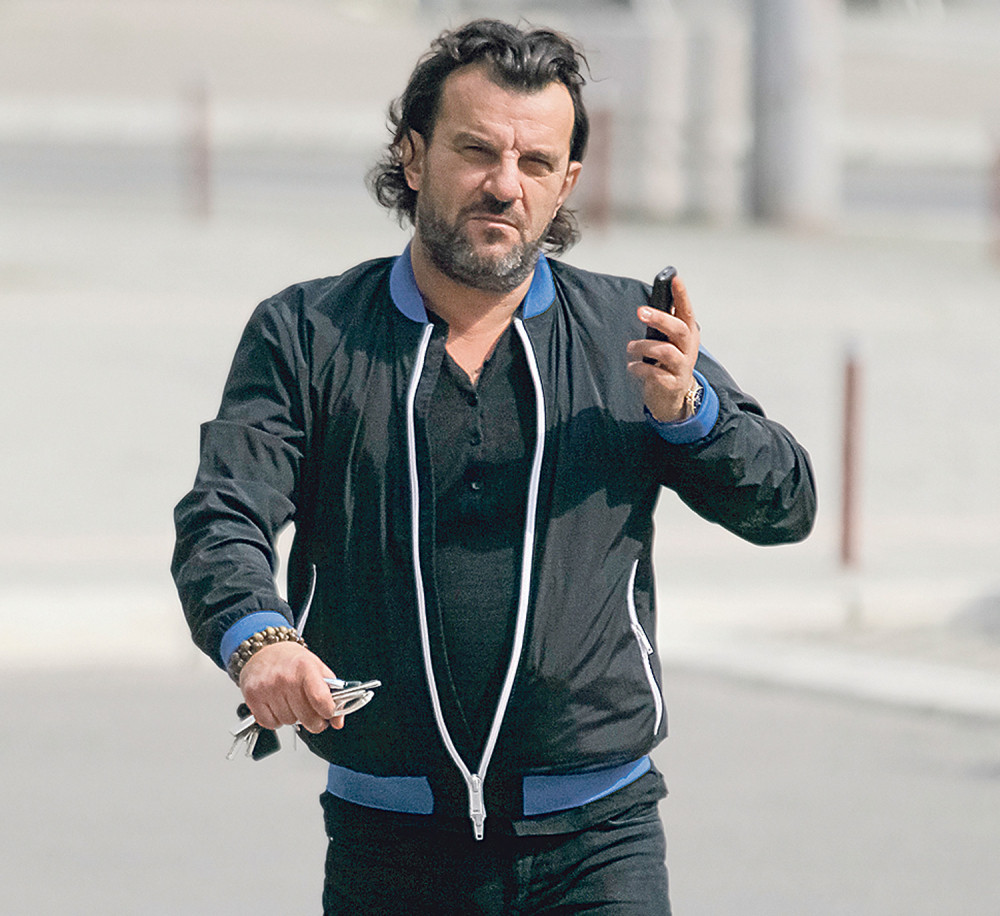 Treniram noću ispred frižidera