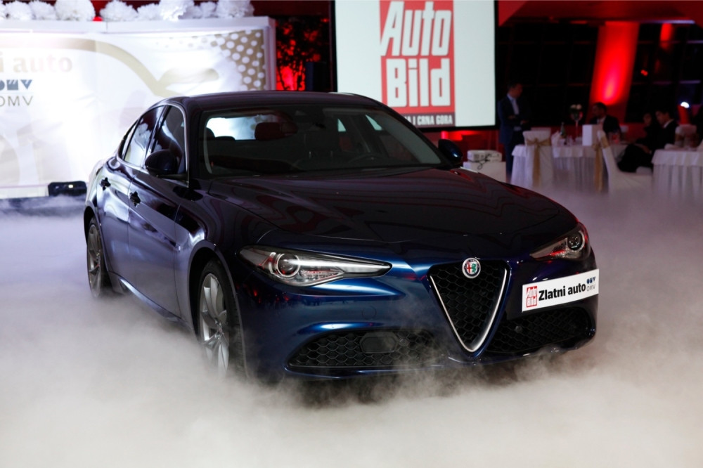 "Alfa Romeo Giulia" je Zlatni auto 2016. godine (FOTO + VIDEO)