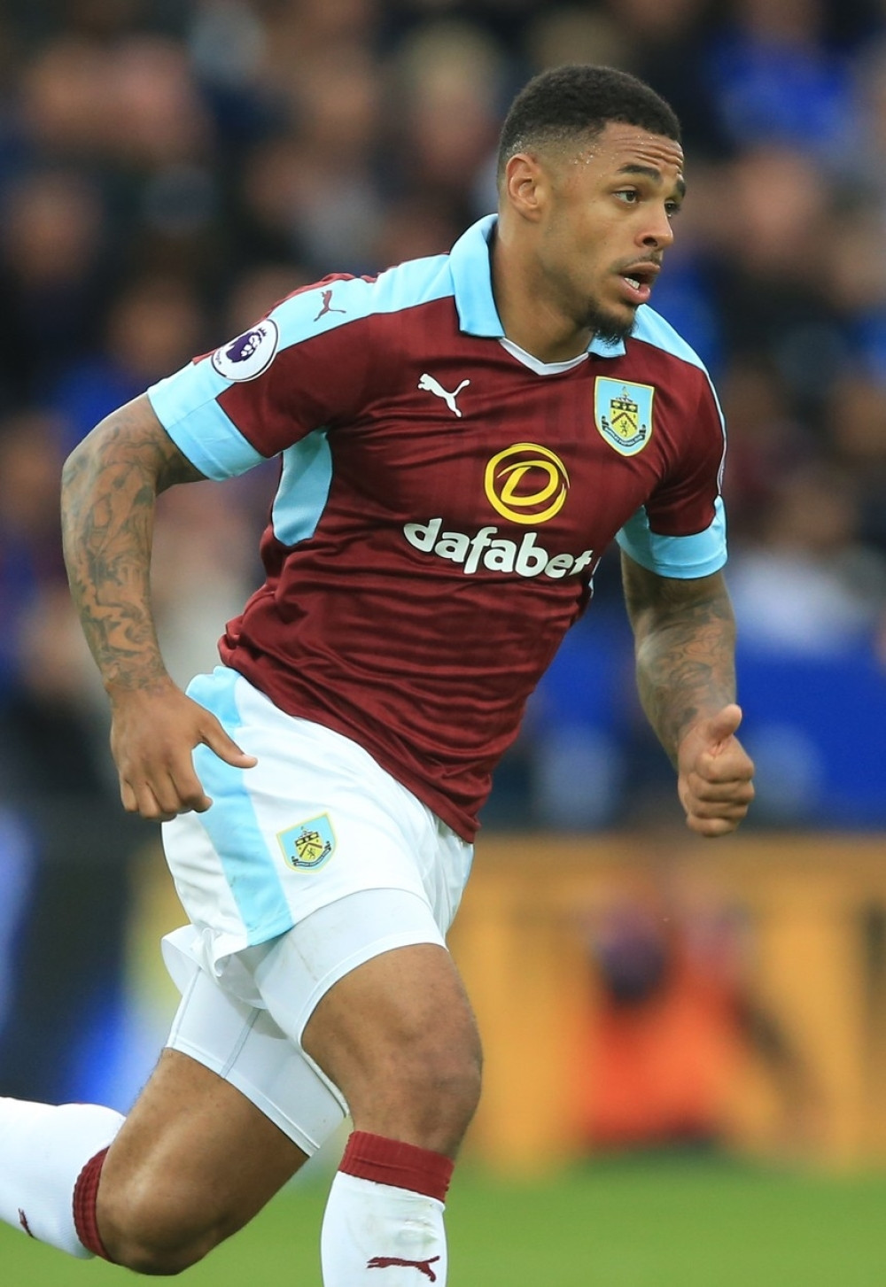 Grej suspendovan zbog rasizma