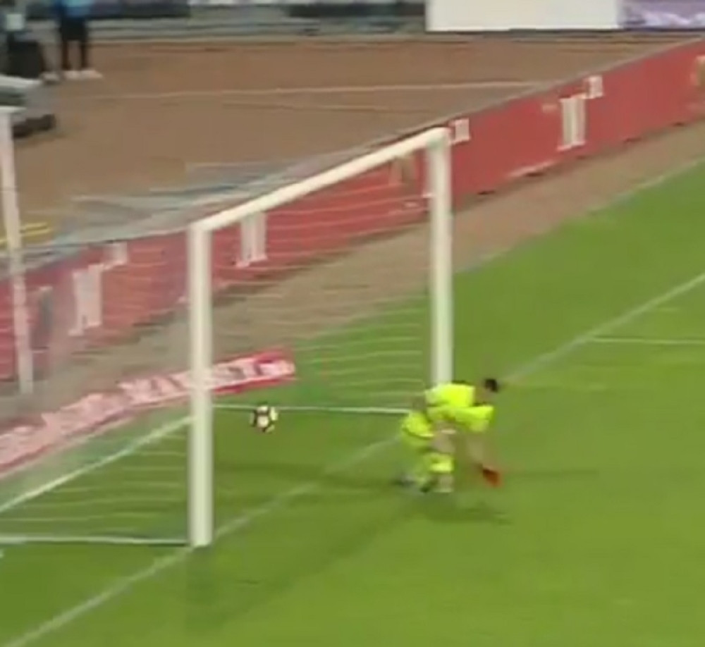 Gol kroz noge sa 40 metara (VIDEO)