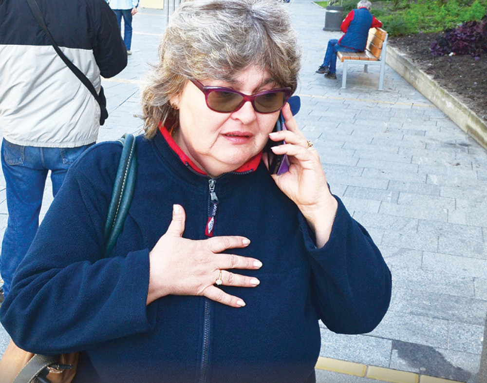 Uzeli joj dete i dali ga strancima!