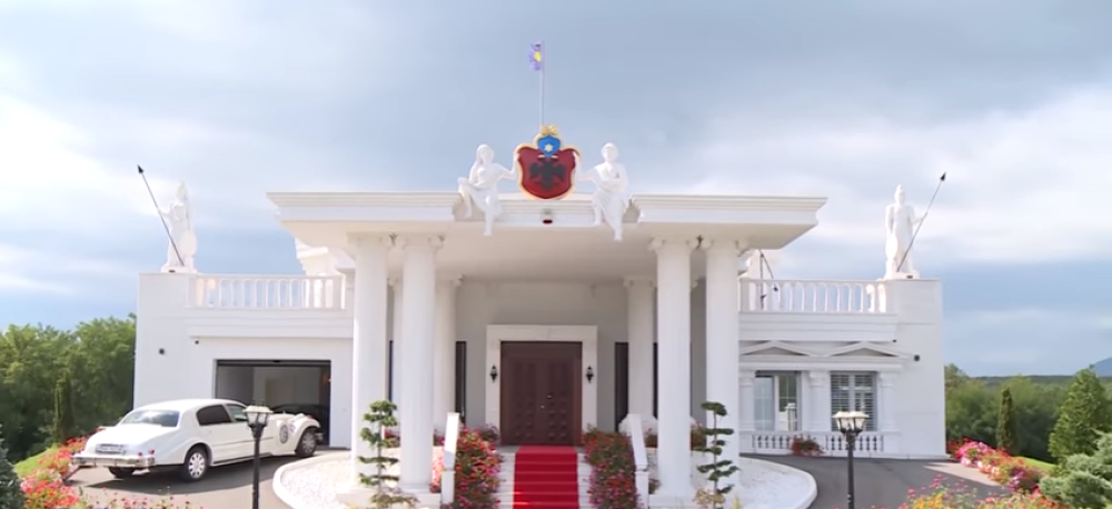 Parkirao lamborgini u predsoblje (VIDEO)