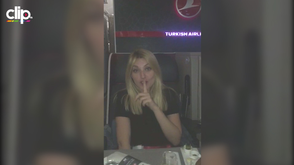 Anđelka otputovala sa suprugom i sinom na Mauricijus (VIDEO)