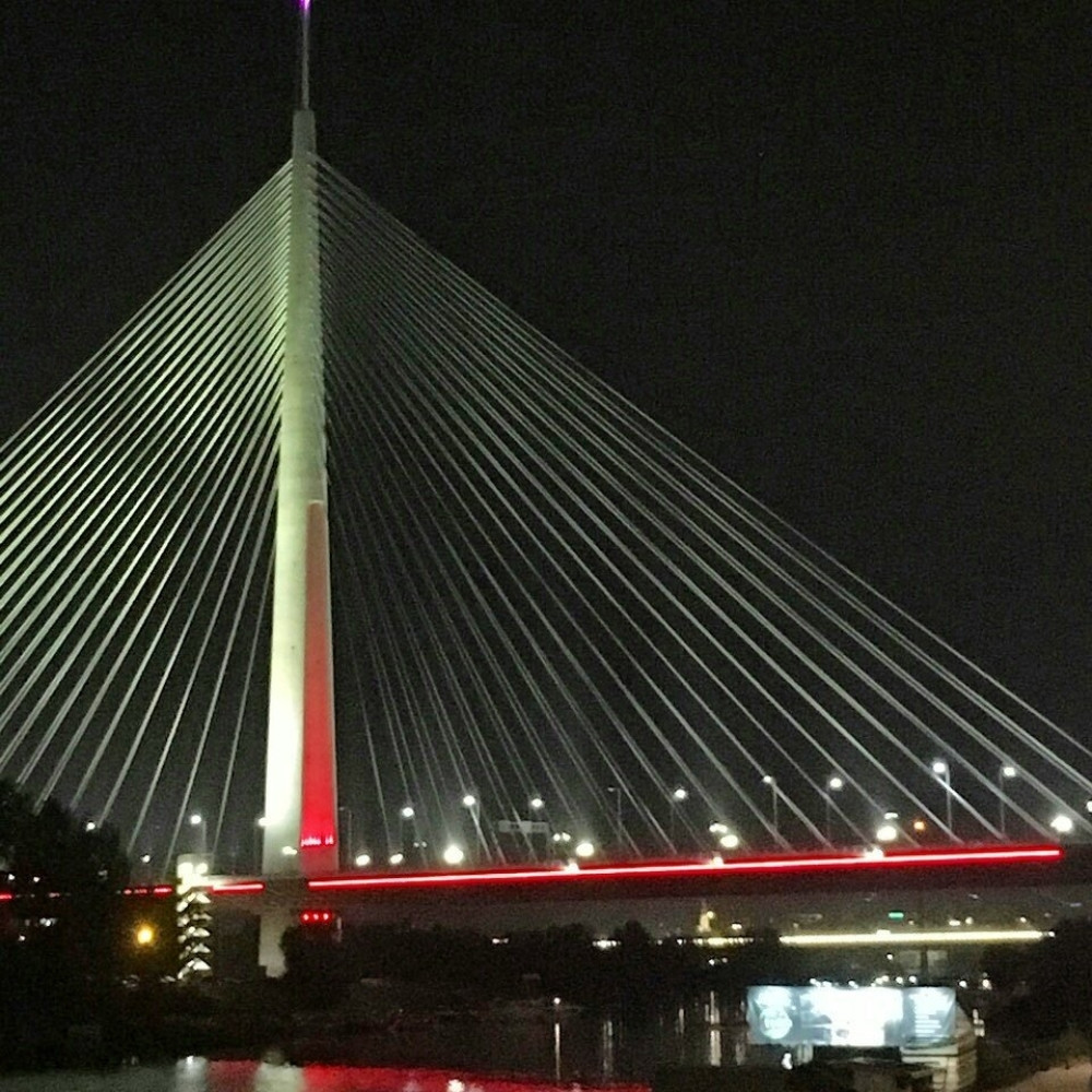 STRAŠNE SCENE NA MOSTU NA ADI Devojka pokušala da izvrši samoubistvo!