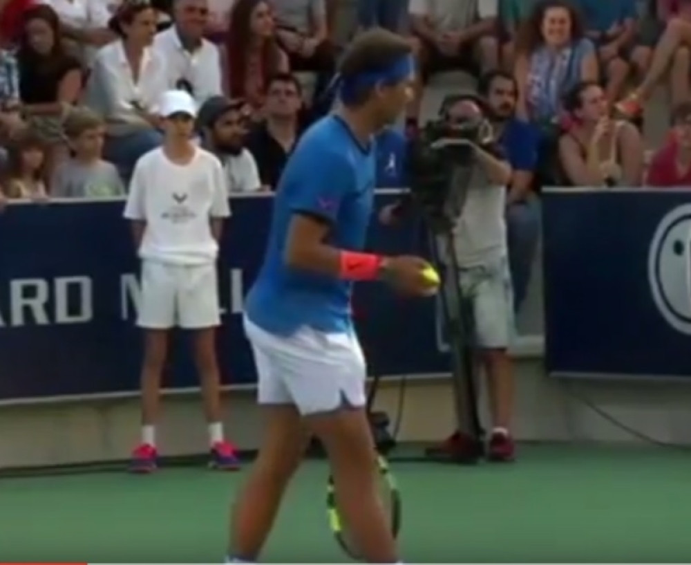 Nadal prekinuo meč zbog deteta! (VIDEO)