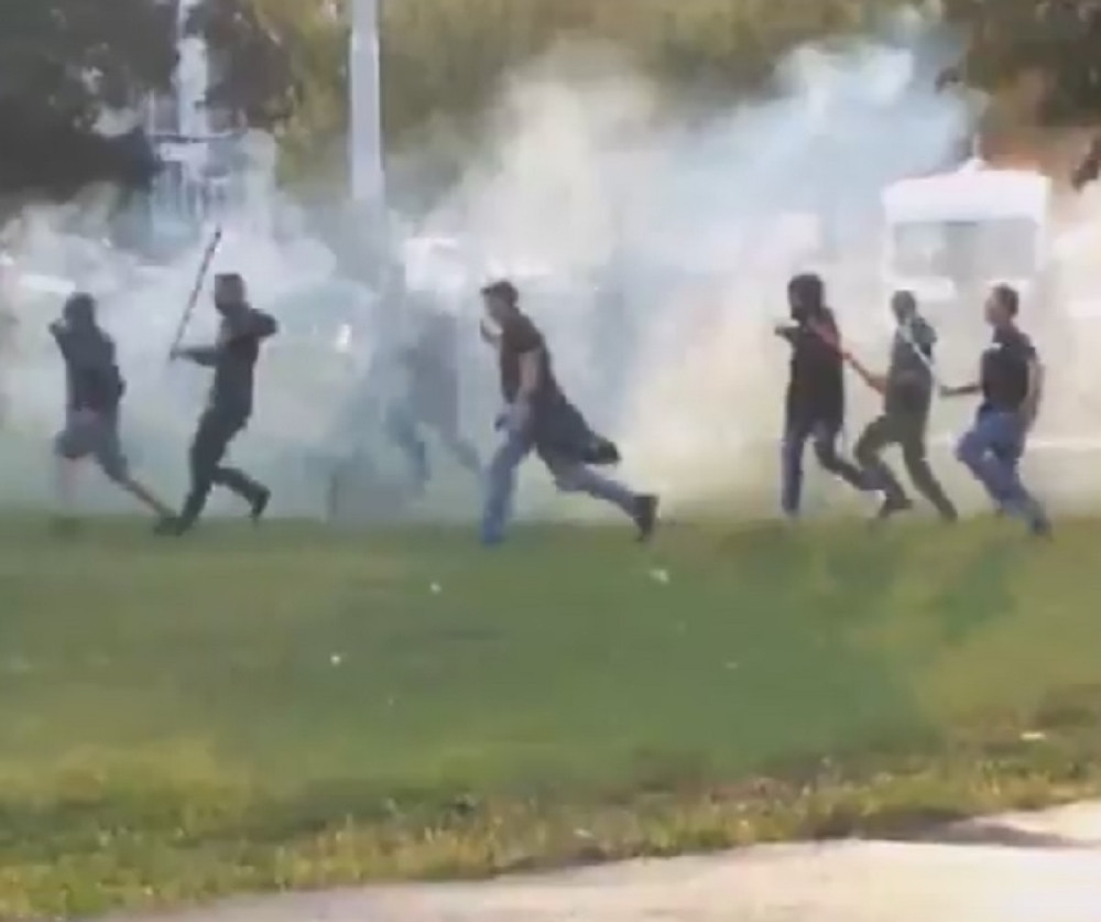 Ovako su huligani Dinama napali navijače Juventusa (VIDEO)