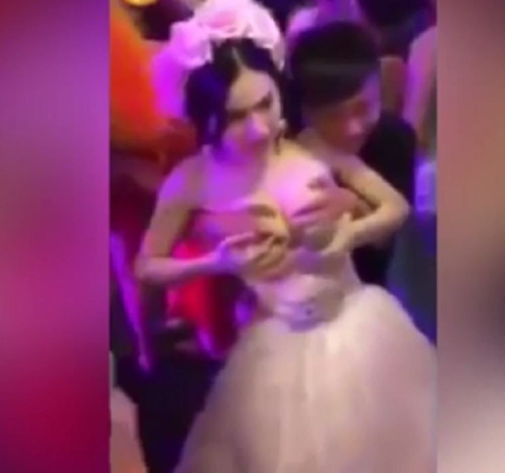 Daš pare i mladu pipaš za grudi (VIDEO)