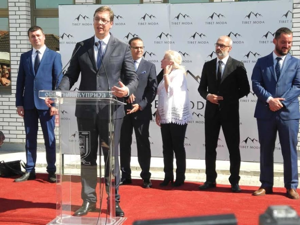 Vučić: Srbija zarađuje više nego što troši