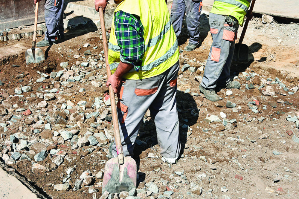 Zbog masovnog iseljavanja padaju prihodi domaćih kompanija