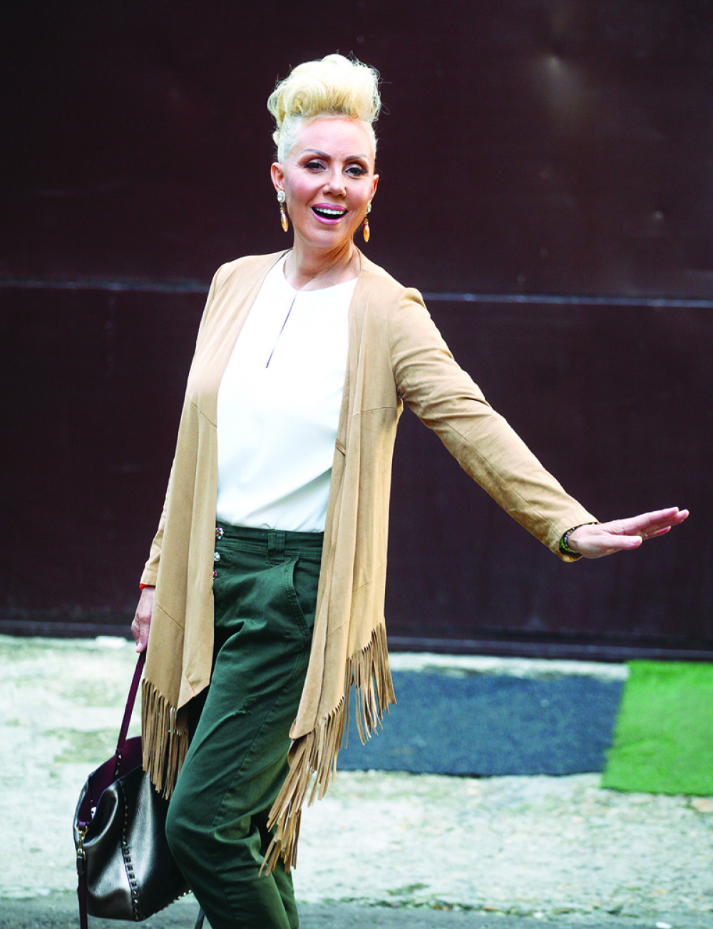 Lepa Brena otkrila zašto snajka neće nositi njenu venčanicu