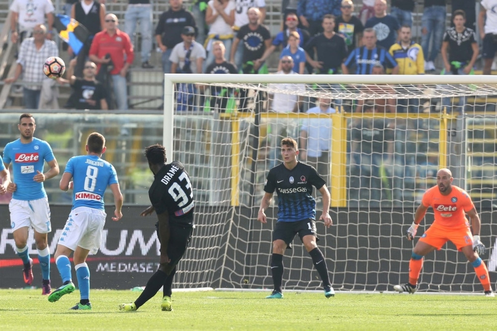 Atalanta "tuširala" Napoli, Maksimović igrao celu