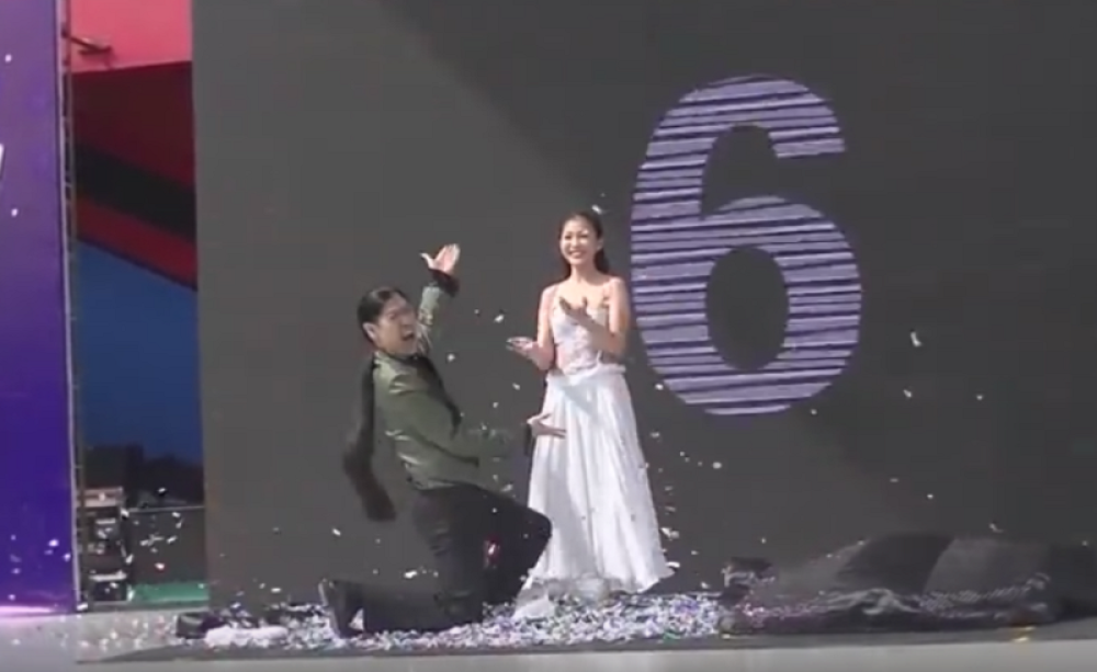 Presvukla se 18 puta za minut! (VIDEO)