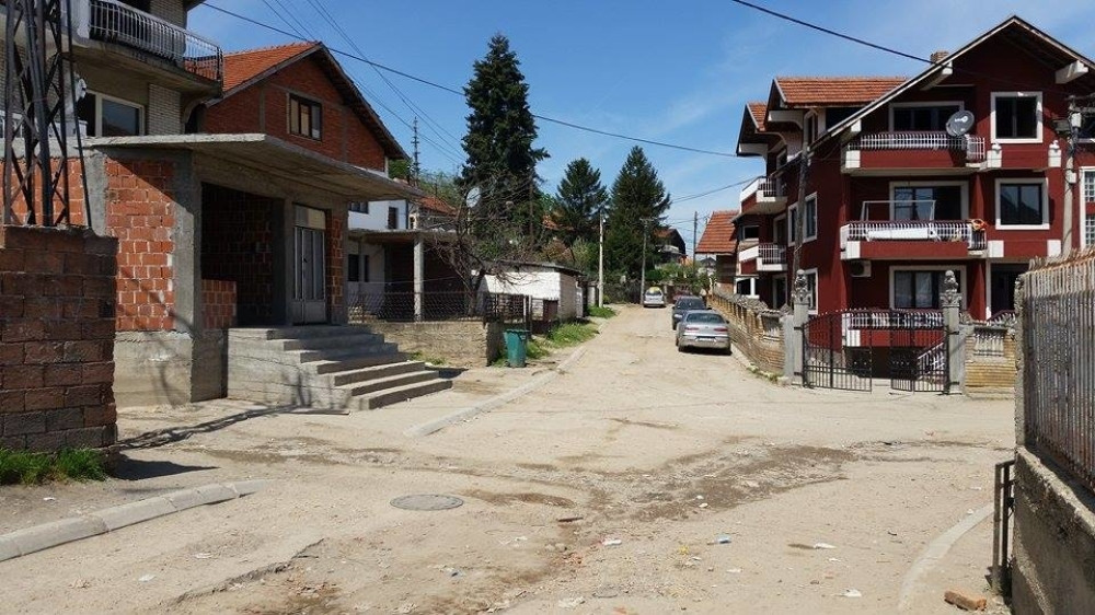 Pokušali da otmu dečake dok su išli u školu?!