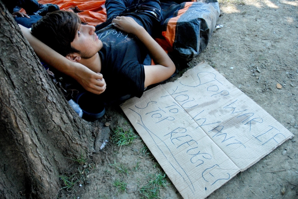 Pedofili proganjaju decu migrante po Srbiji?!