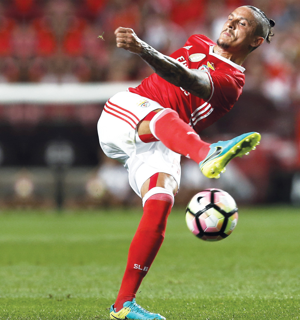 Muslin: Fejsa neizvestan za Vels