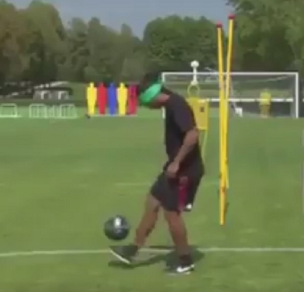 Ronaldinjo objasnio neke stvari "mlađim zvezdama" (VIDEO)