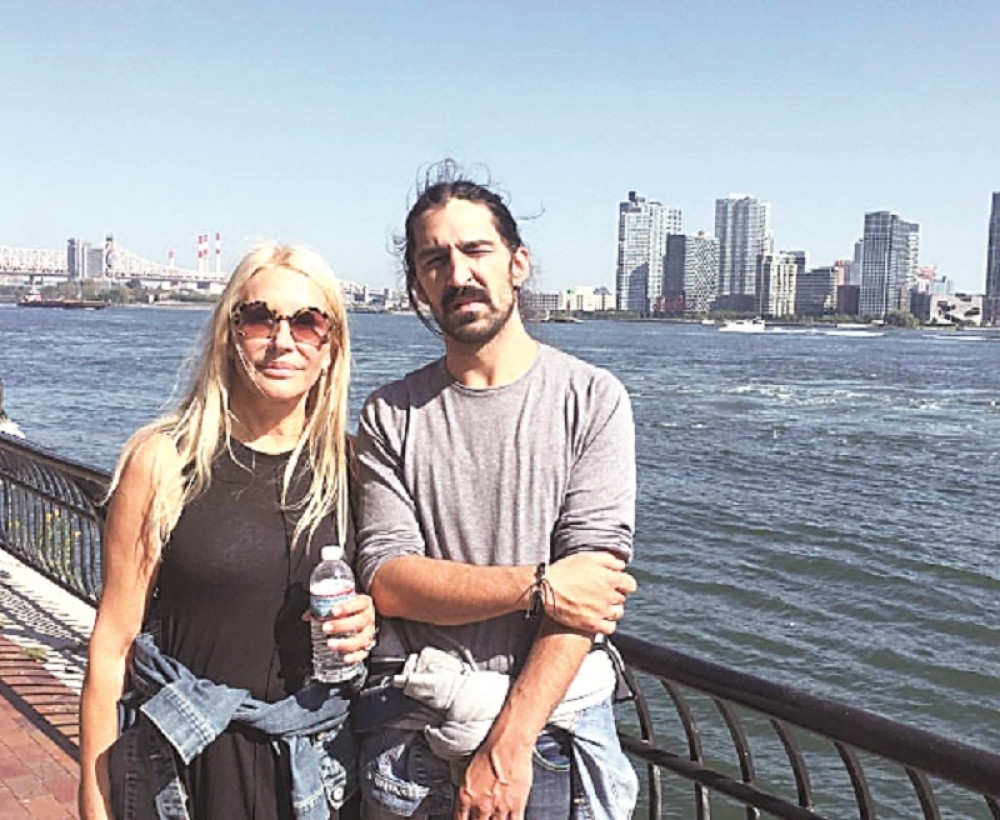 Pogledajte šta Verica i Veljko rade u prašumi! (FOTO)