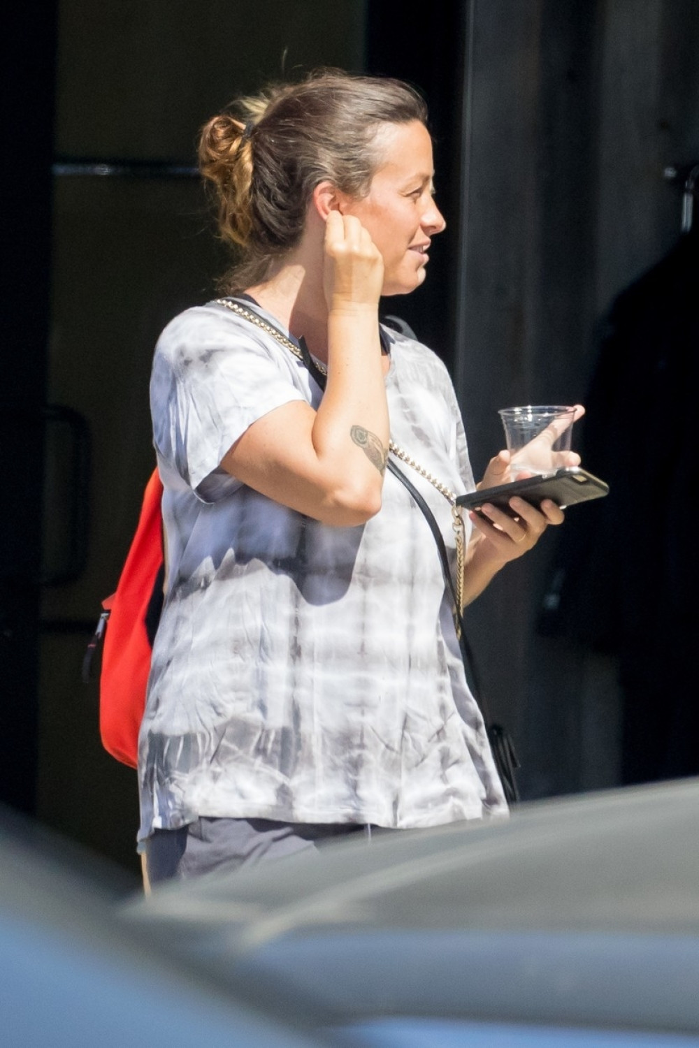 Je l' znate ko je ova žena? (FOTO i VIDEO)