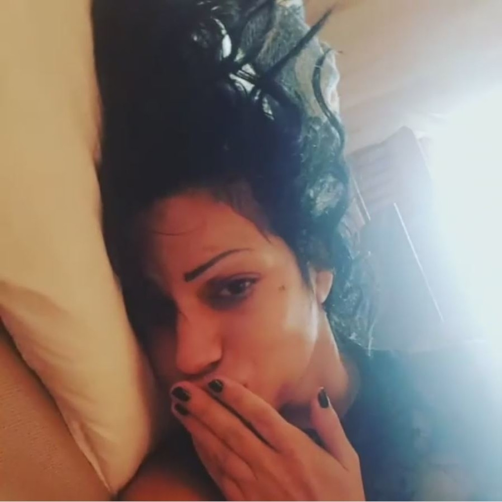 Nakon porodične tragedije i pokušaja samoubistva srpska pevačica šokirala: "Ovo je jedini j*beni način"