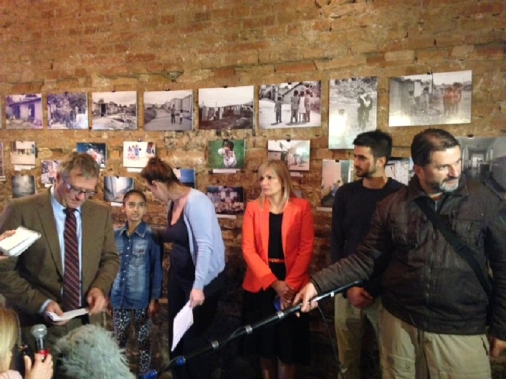 Otvorena izložba o deci koja žive i rade na ulici