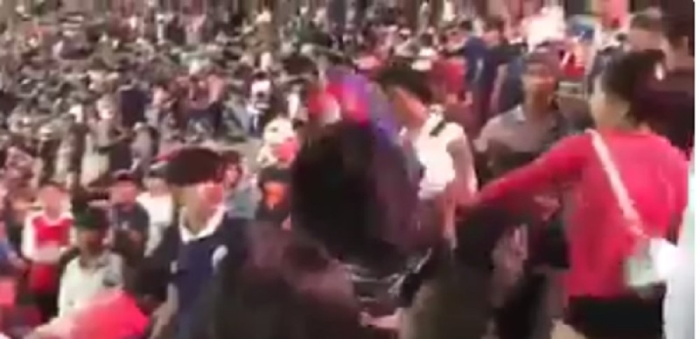 Navijačice se potukle na tribini (VIDEO)