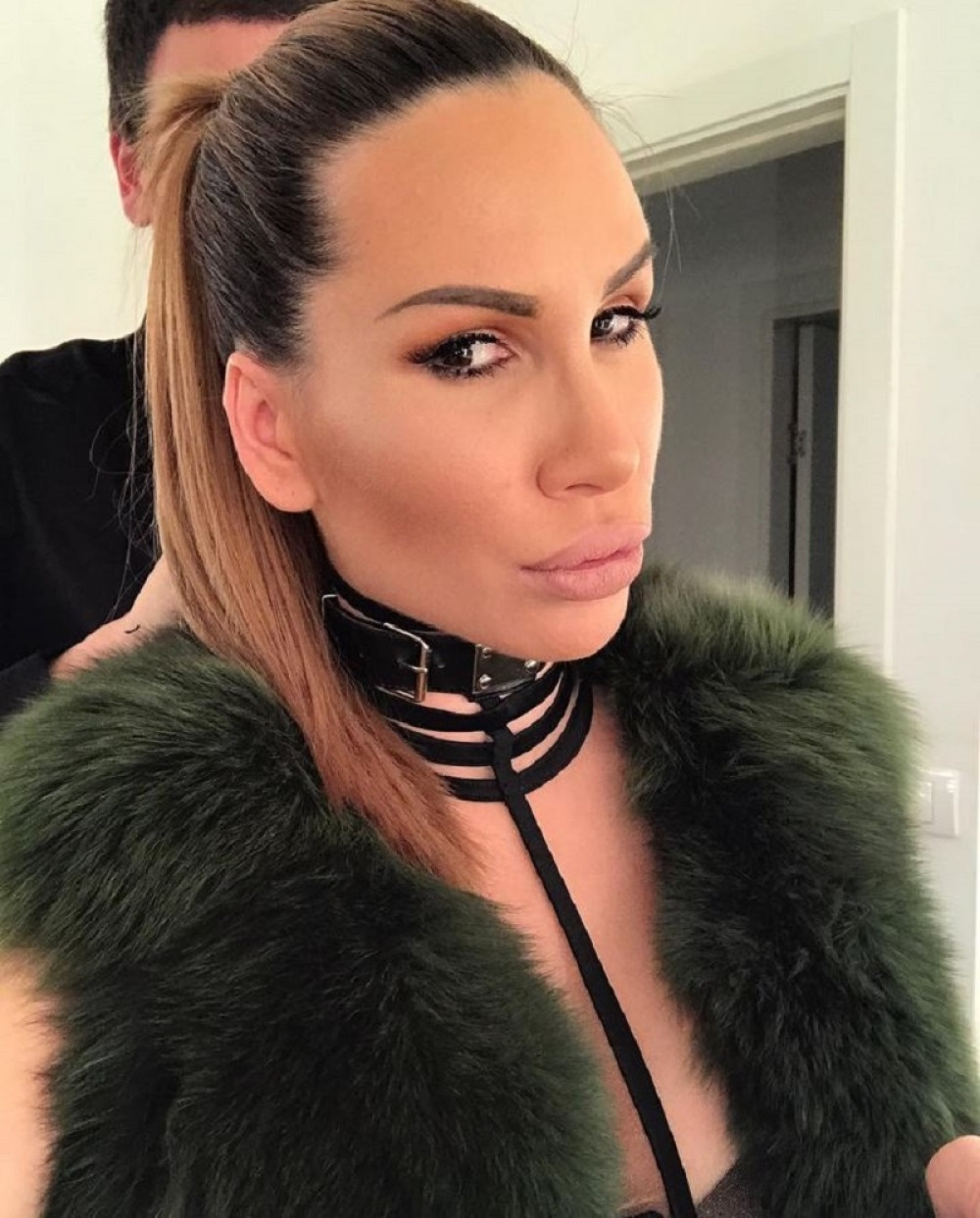 Nikolija u provodu: Baka nam pomaže