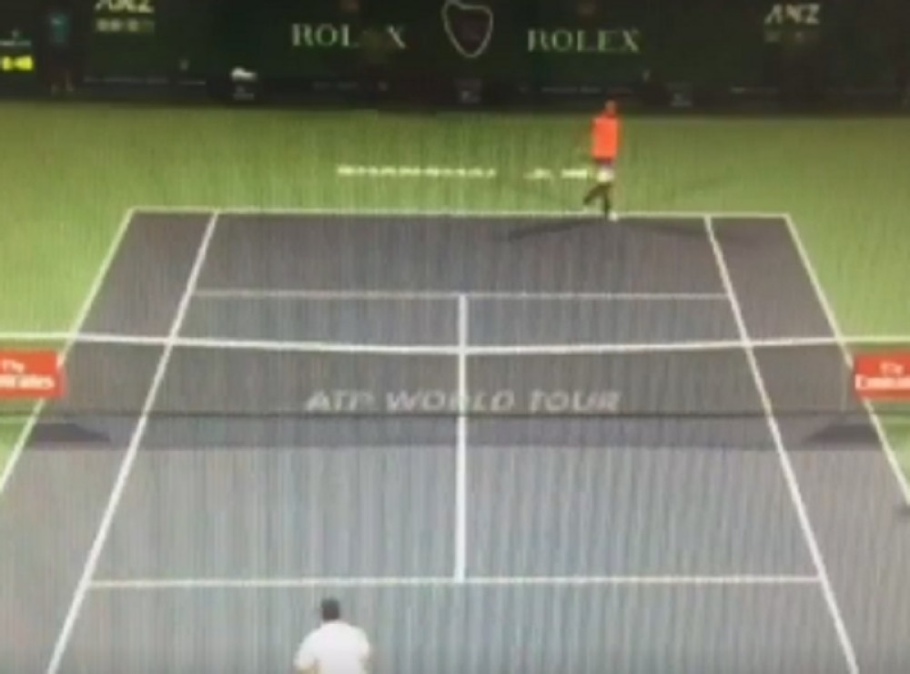 Ovako je Kirjos puštao Zvereva (VIDEO)