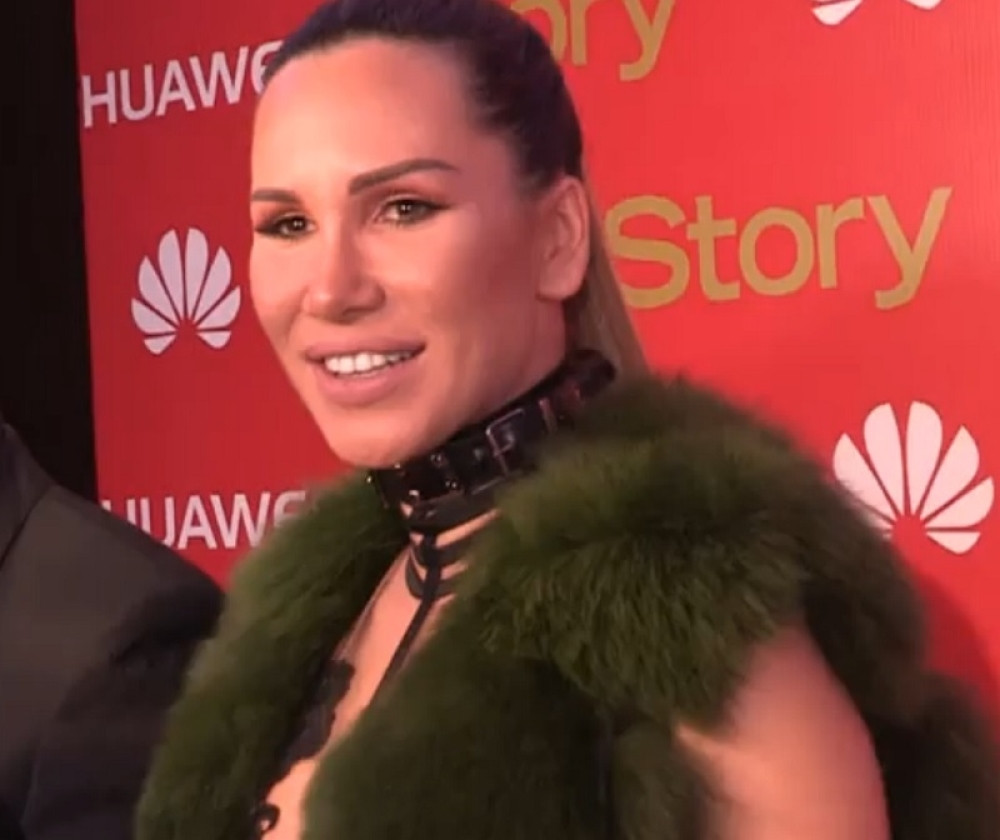 One su pobedile golotinju (VIDEO)