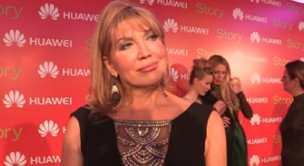 Evo kakve fotke Suzi šalje Simeonu (VIDEO)