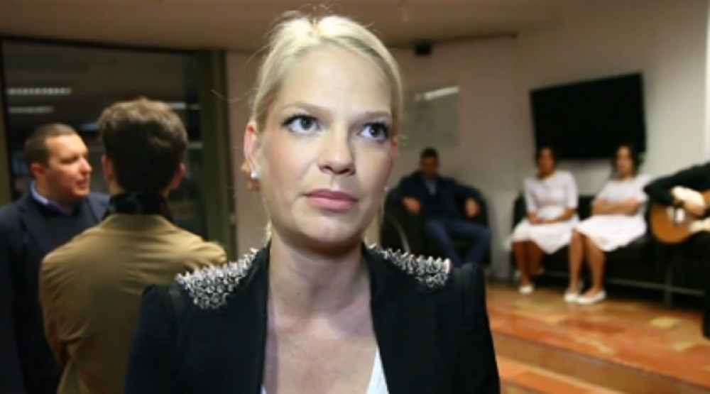 Rodiću devojčicu i daću joj italijansko ime (VIDEO)