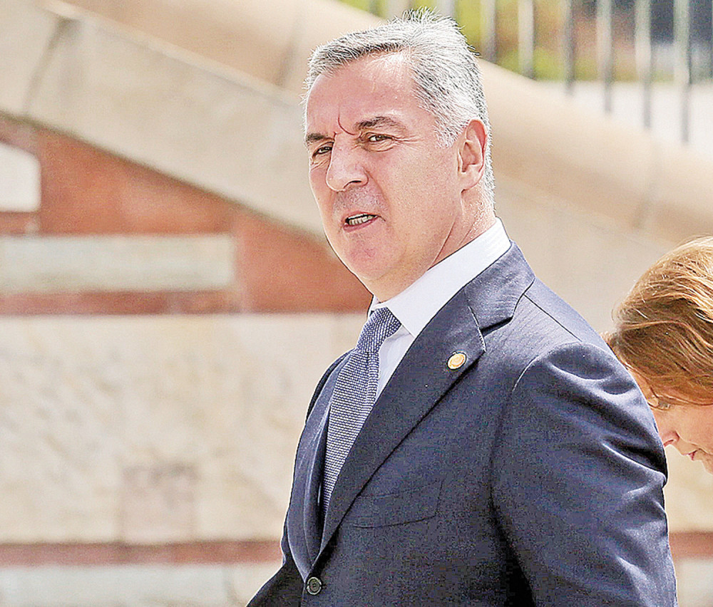 Prvo pada mafija, a za njom i Milo!