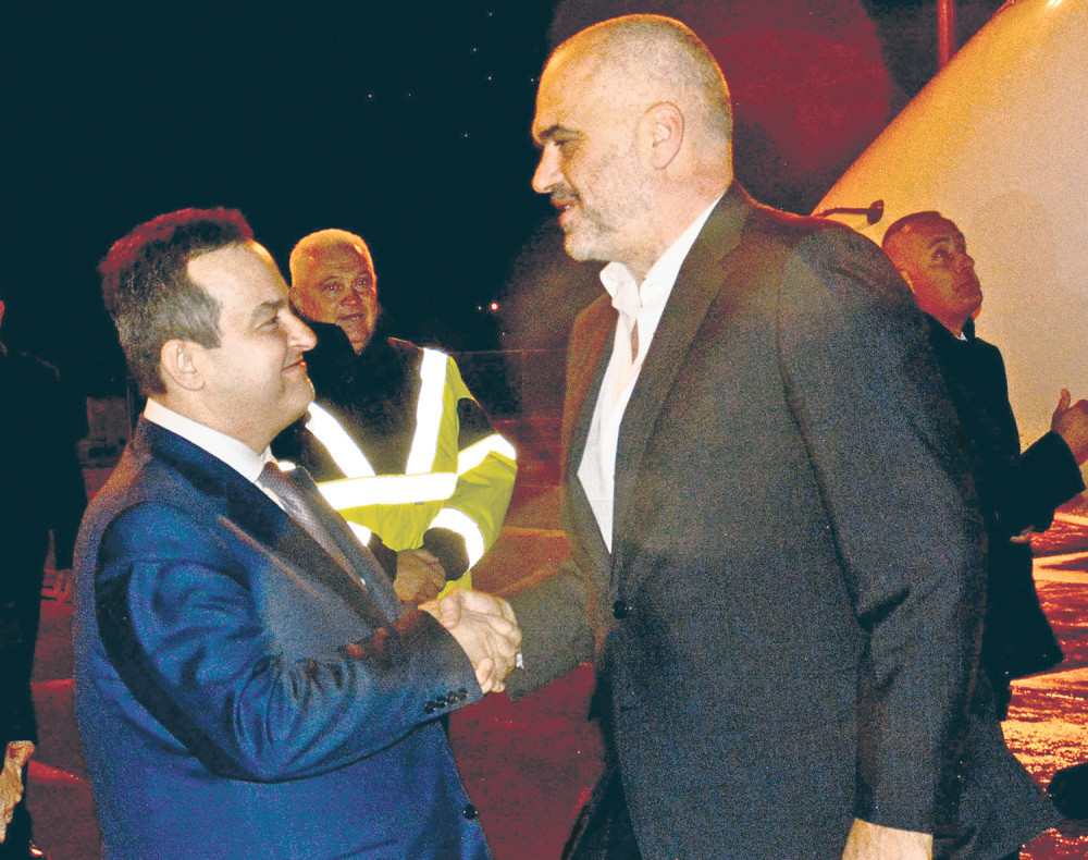 Rami sam pevao „O, sole mio”, ne znam „Ramo, druže moj“