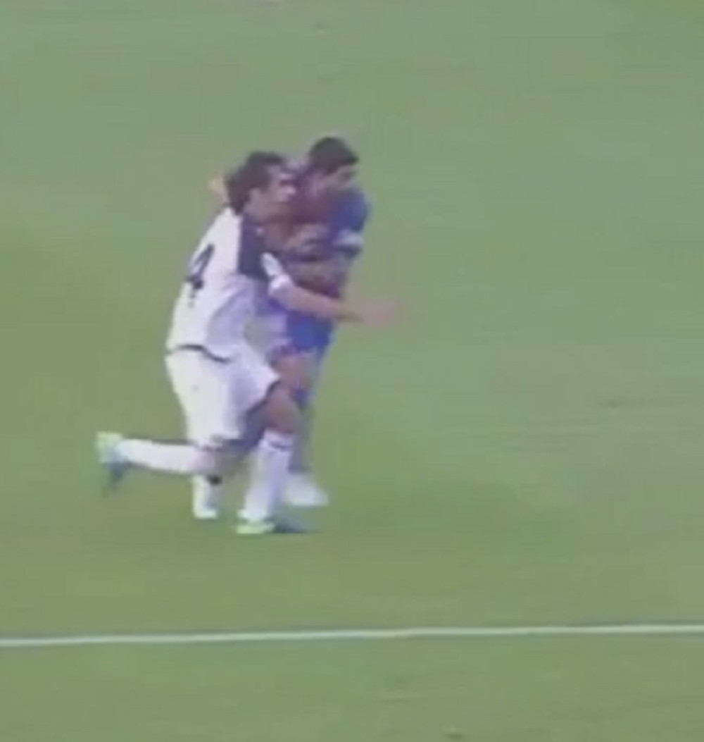 Novi bezobrazluk Luisa Suareza (VIDEO)