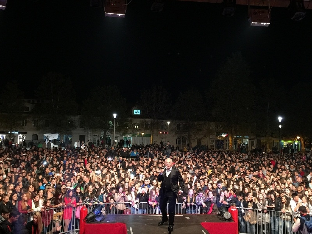 Željko posvetio pesmu Rođi Raičeviću