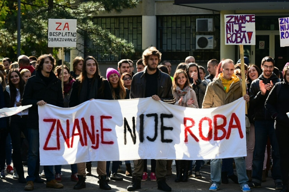 Protesti zbog visokih troškova školovanja (FOTO)
