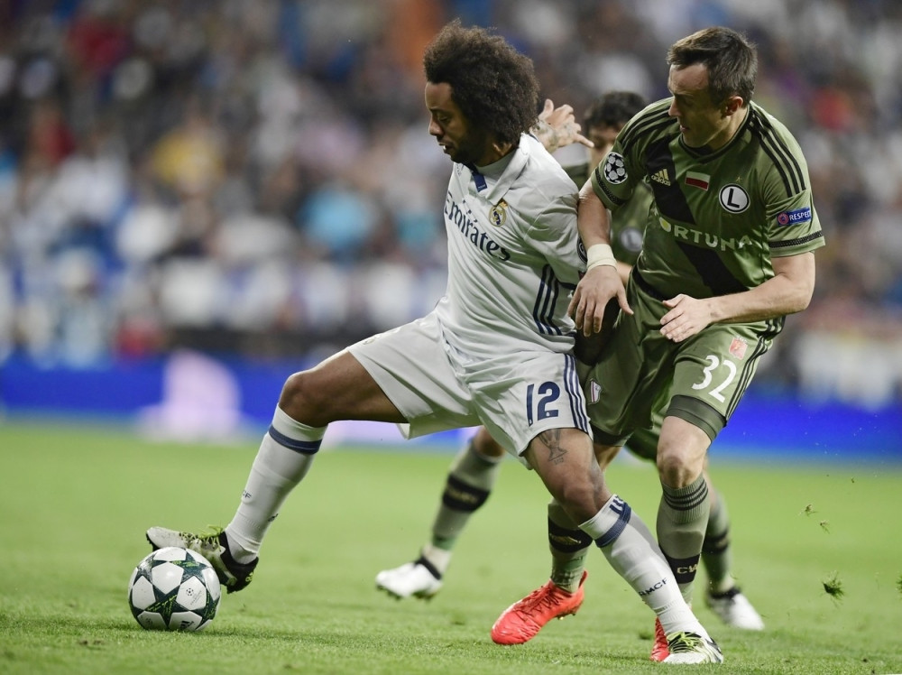 Real petardirao Legiju, Radović strelac