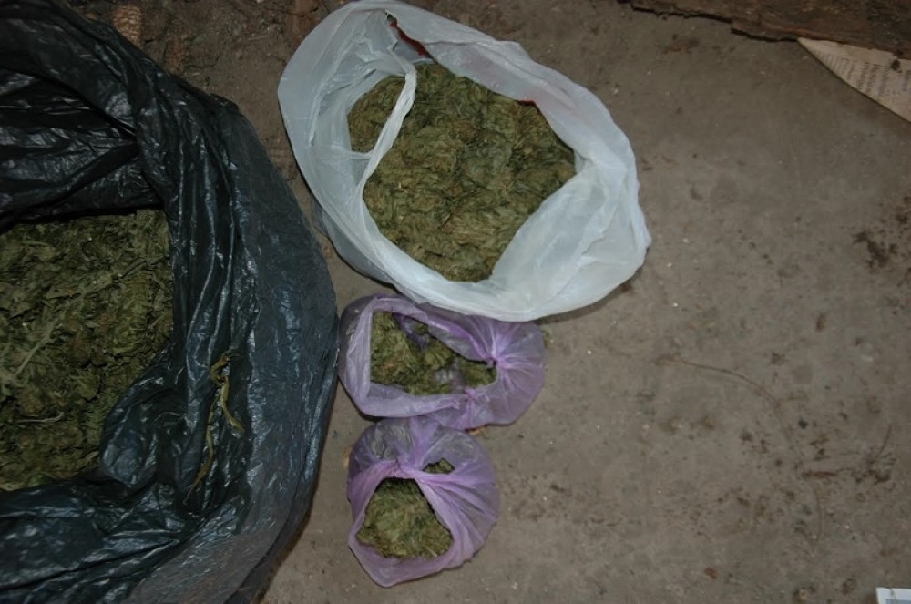 Poznati košarkaš uhapšen nasred aerodroma! Evo šta su mu pronašli u torbi! (FOTO)